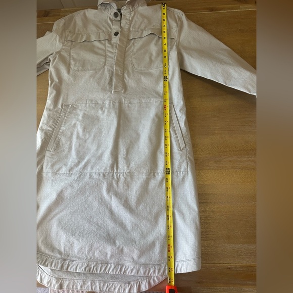 Title Nine Khaki Dress Medium Like New - Picture 7 of 9